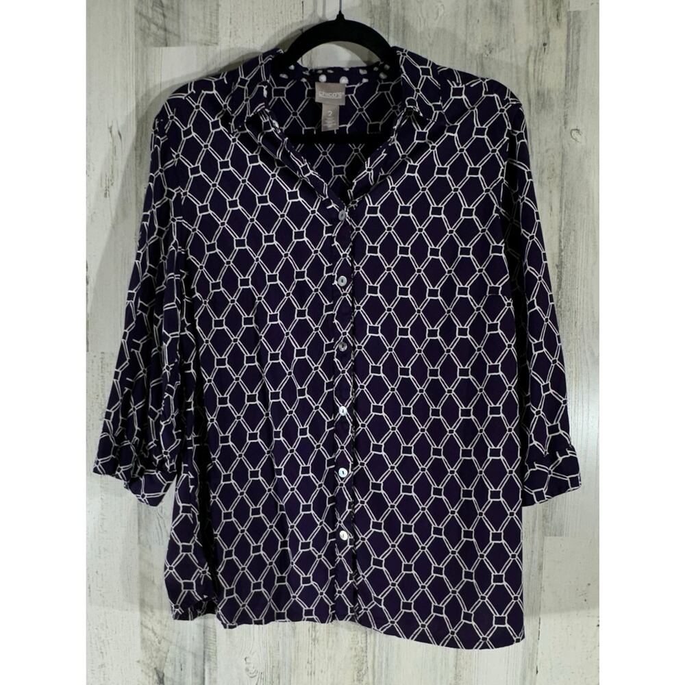 Chicos Button Up Blouse Top Size 2 or‎ Large Purple Geometric Contrast Roll Tab